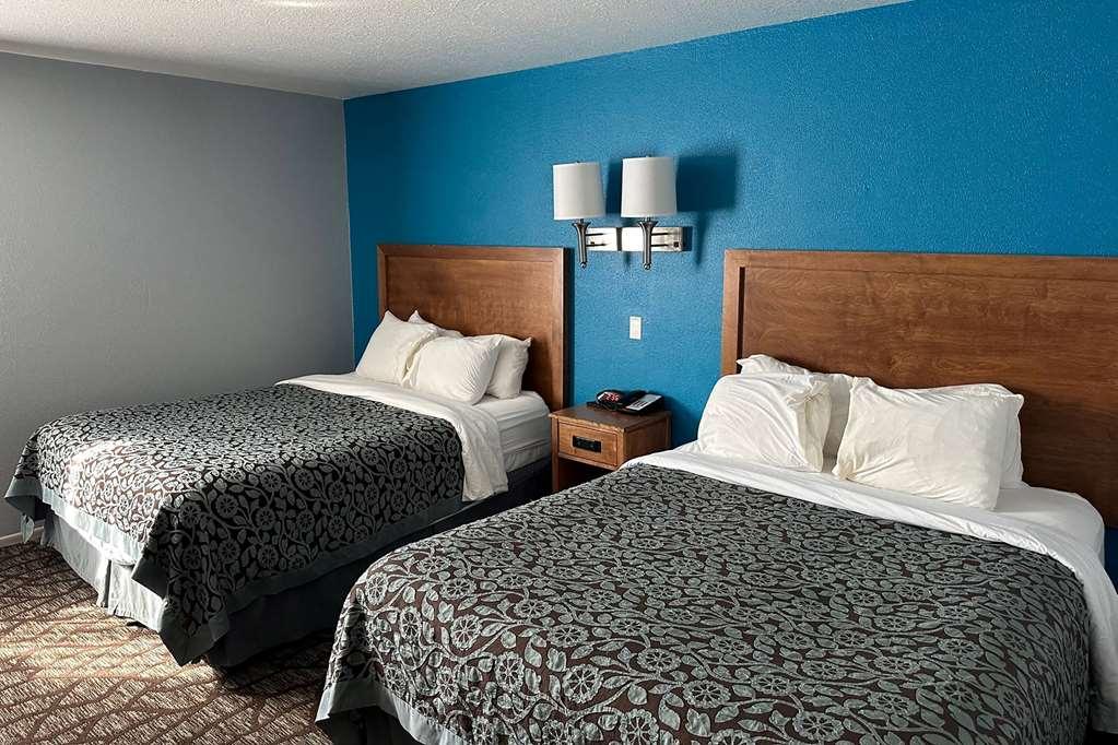 Baymont By Wyndham Manistee Hotel Kamer foto